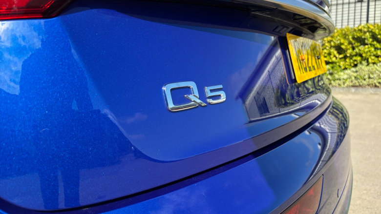 Audi Q5 40 TDI Quattro S Line 5dr S Tronic Diesel Estate